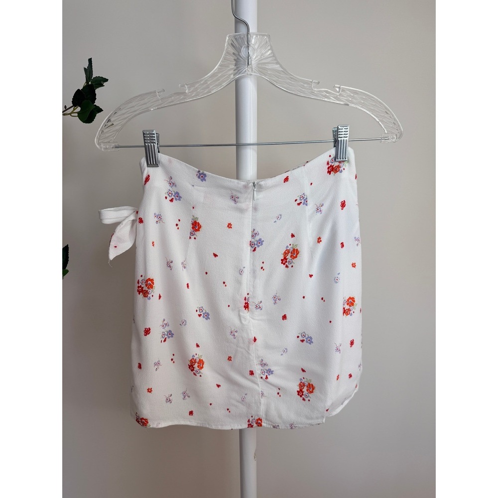 MNG Mango Women Floral Wrap Mini Skirt White Red Purple Side Tie Size S - Picture 5 of 5
